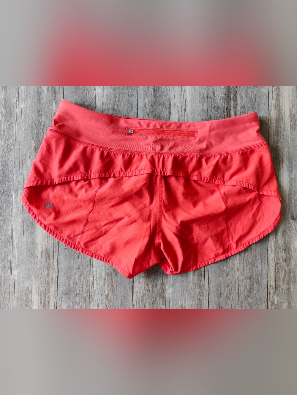 Lululemon Speed Up Short LR *2.5" Vivid Flame Size 8 Like New